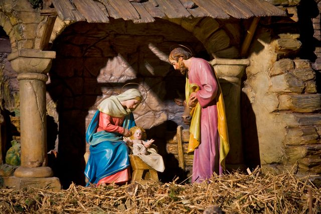 Béziers : la crèche de la mairie reste en place
