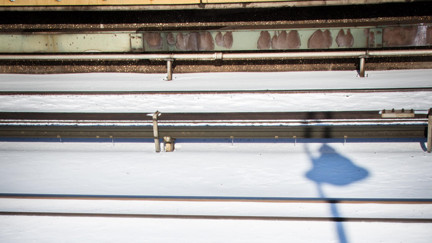 Neige sur les rails (illustration)