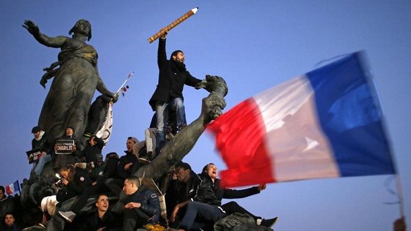 La Marche Républicaine par Stéphane Mahé