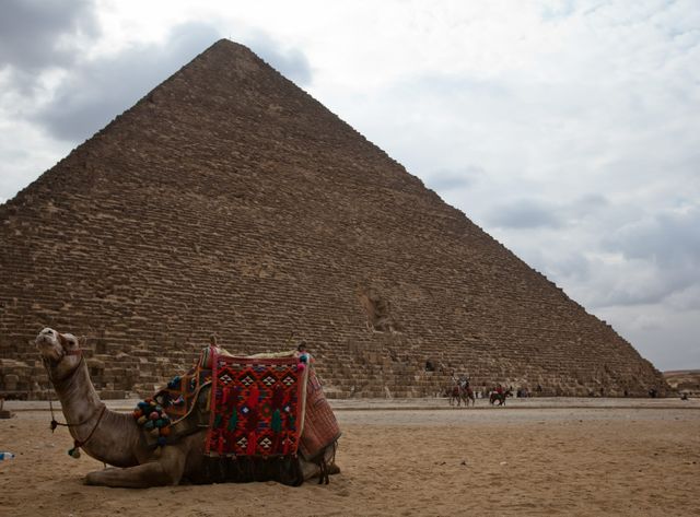Les pyramides auraient été construites en deux temps, selon Michel Michel.