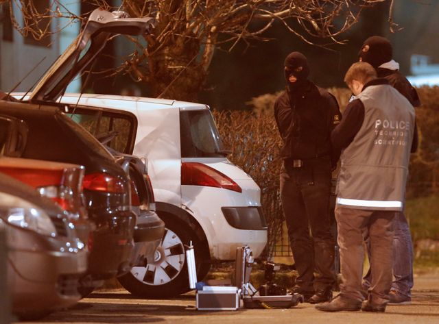 Les enquêteurs recherchent les éventuels complices