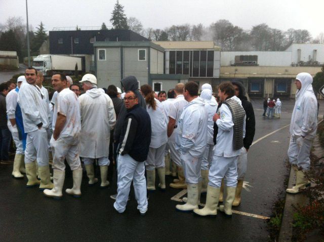 La salariés des abattoirs AIM sur le site de Sainte Cécile
