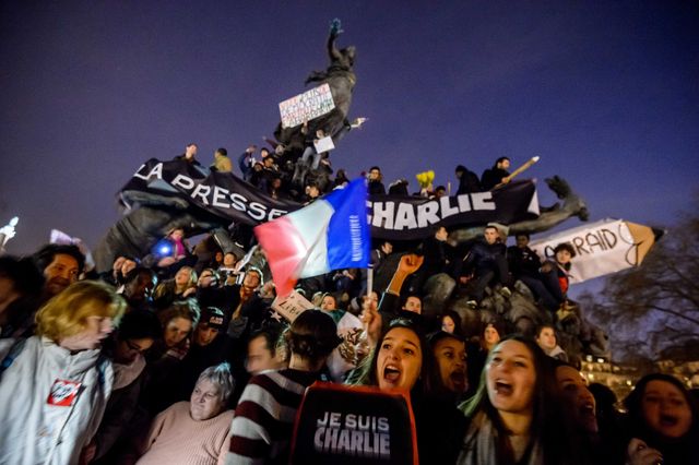 A la Nation dimanche la communion de la marche républicaine