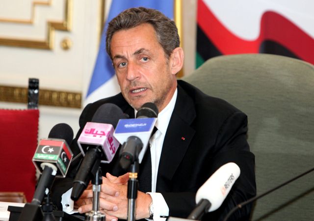 Nicolas Sarkozy lors d'une conférence de presse à Tripoli en Libye.