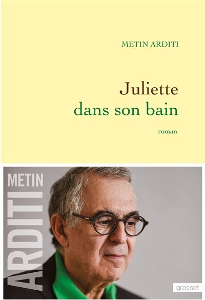 livre juliette dans son bain