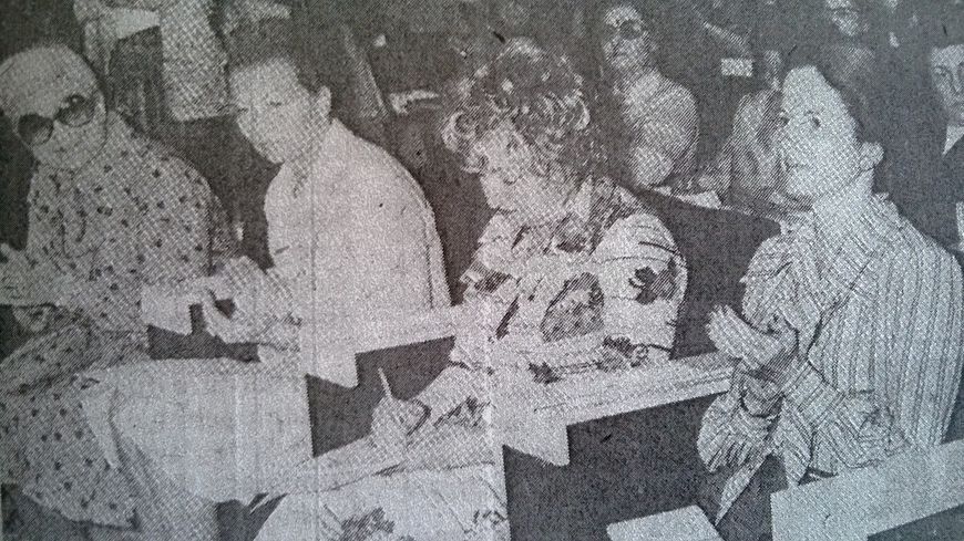 Aux journées de la femme du Palais des congrès à Paris, mars 1975