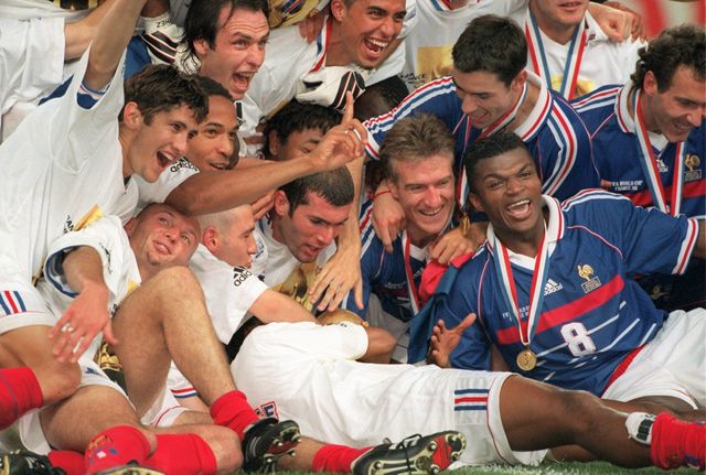 L'équipe de France victorieuse de la Coupe du Monde en 1998