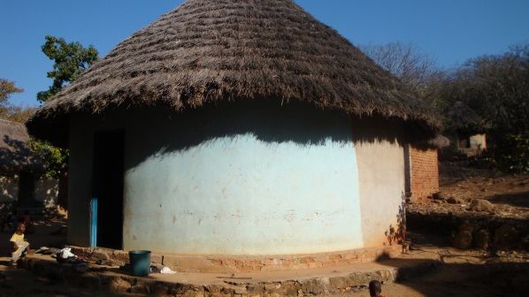 Case rituelle, village de Chiriseri - Crédit photo : Vincent Hickman