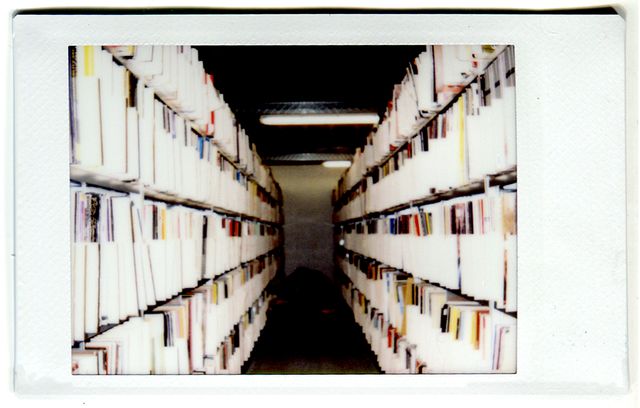 Polaroïd de Fauve à la Discothèque de Radio France