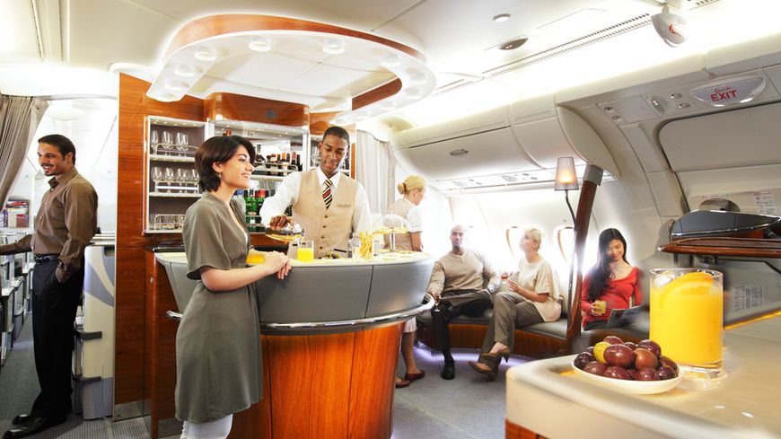Bar à bord d'un A380 de la compagnie Emirates