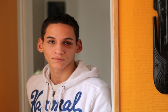 Geoffrey Tidjani, le lyceen blessé par un tir de flash ball a Montreuil lors d'une manifestation