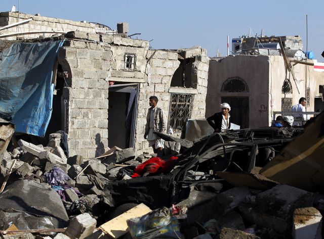L'Arabie saoudite bombarde le Yémen