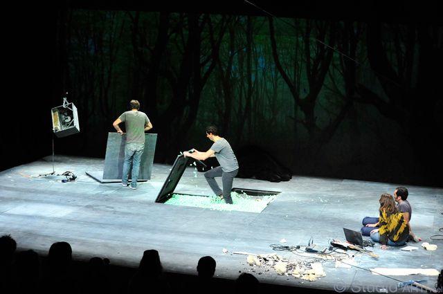 Germinal par Antoine Defoort et Halory Goerger au Théâtre du Rond Point