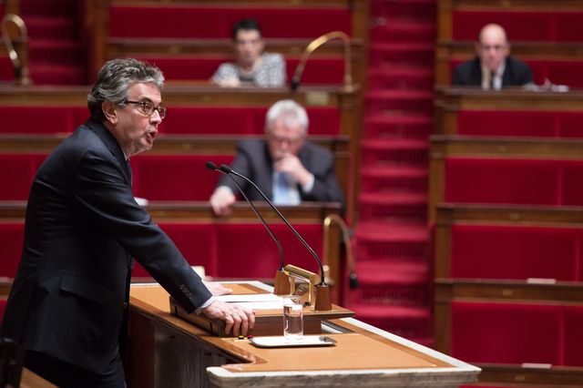 Paris 10/03/2015. Le député PS Alain CLAEYS, rapporteur à l'Ass. Nat. lors du débat de la proposition de loi Claeys-Leonetti