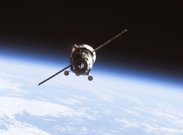 Le cargo devrait retomber et brûler dans l’atmosphère