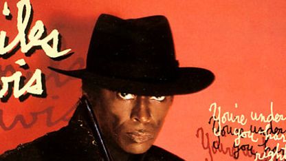 Visuel du disque "You're under arrest" (détail) © Columbia