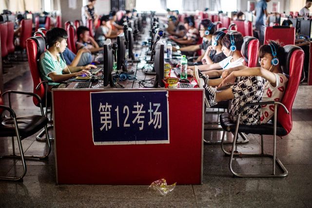 Cybercafé à Jinan, en Chine.