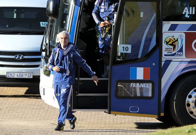 COUPE DU MONDE 2010 - LES BLEUS EN GREVE EN SOUTIEN A -ANELKA