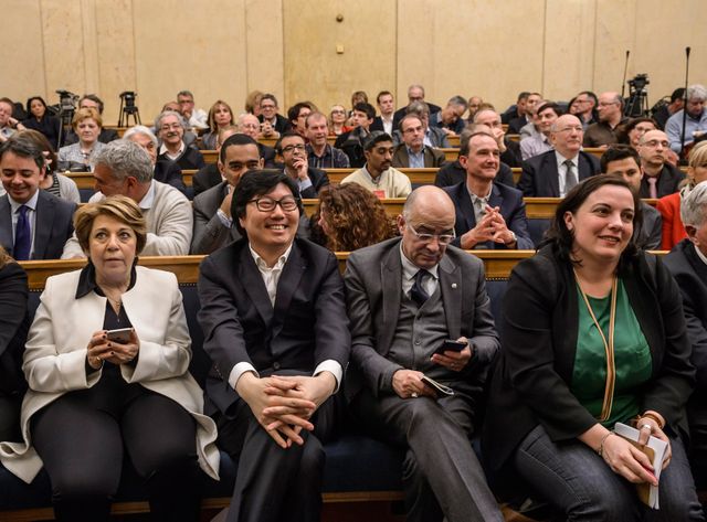 Reunion de depute et senateur écologiste EELV à l'Assemblee nationale a l'initiative du courant Repères Ecologistes