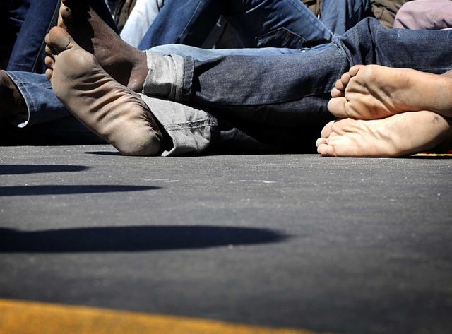 Des migrants repêchés dans la Méditerrannée
