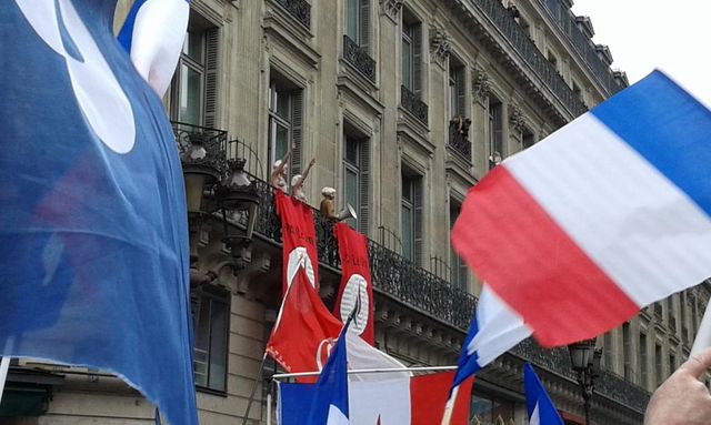 Les Femen s'invitent au rassemblement du FN