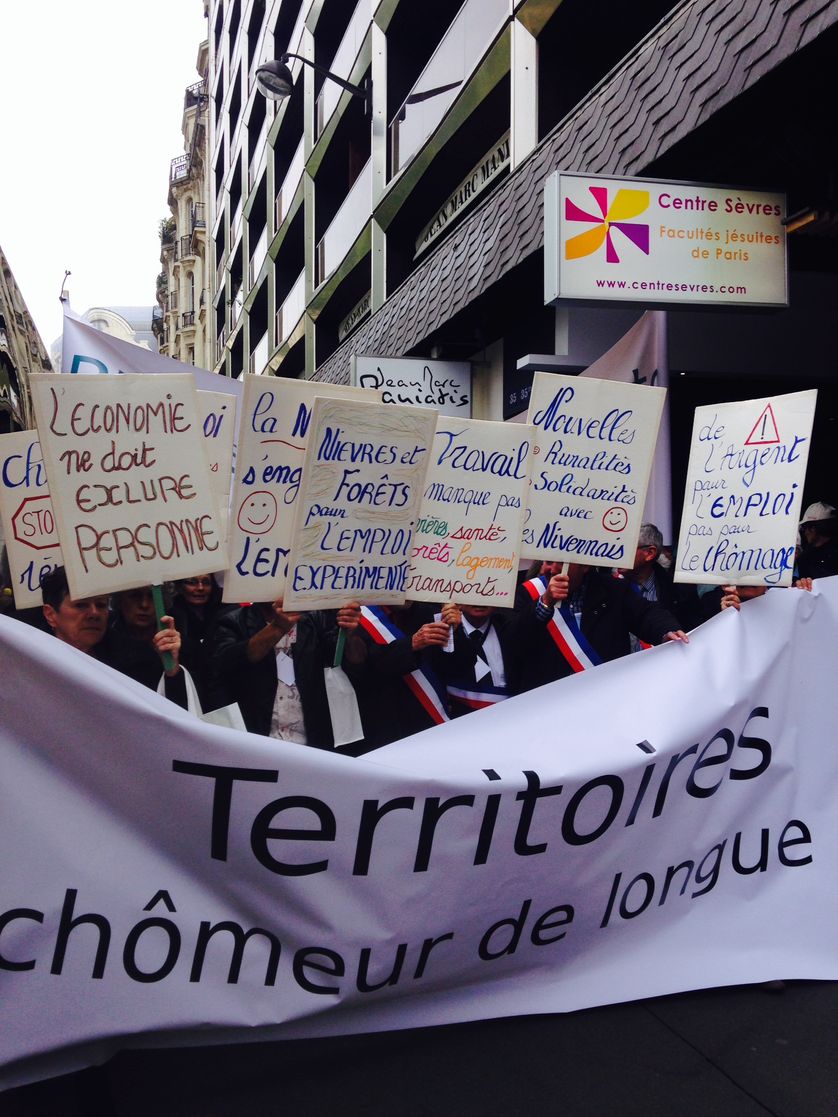 Quelque 200 personnes étaient présentes à la manifestation d'ATD Quart Monde ce lundi.