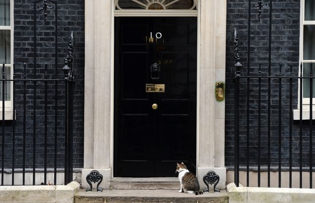 Qui s'installera au 10 Downing Street après ces nouvelles élections législatives au Royaume-Uni ?
