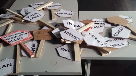 Les panneaux des différentes délégations