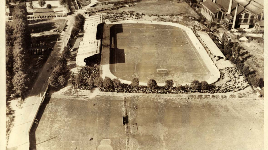 Le stade Geoffroy-Guichard dans les années 40.