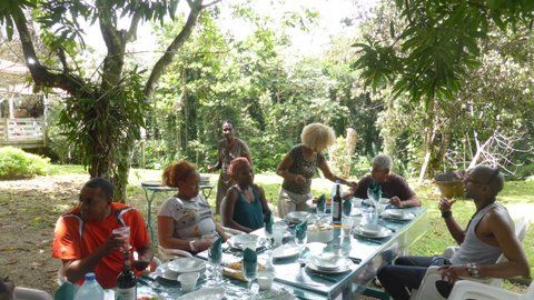 Repas de Pâques à la Souvenance avec les musicen du projet "Kreol Spirit"