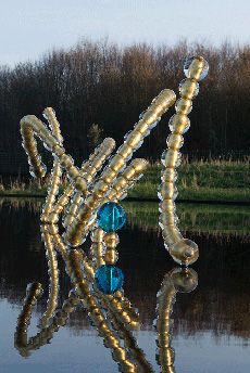 Sculpture fontaine de Jean-Michel Othoniel