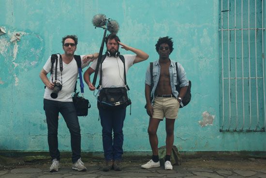 Cyril Vessier (Tricatel), Johann Levasseur (ingénieur du son) et Chassol en Martinique, tournage de Big Sun.