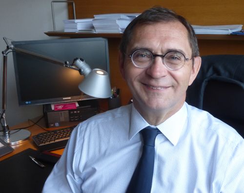Pixel Services Publics - Le député de la Lozère Pierre Morel A l'Huissier