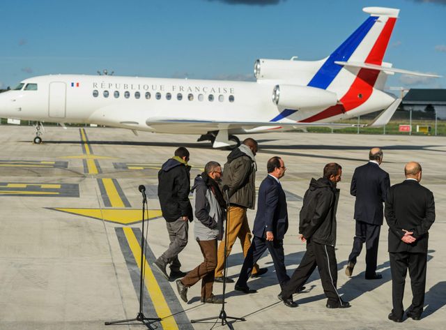 Les otages enlevés à Arlit à leur arrivée en France