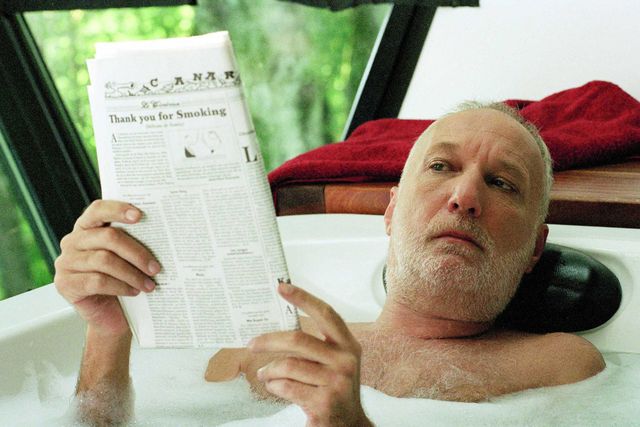 F. Berléand dans La Fille coupée en deux