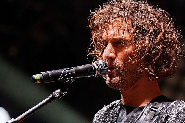 Florent Marchet en concert sur la scène Zebrock lors de la fête de l'Humanité 2014
