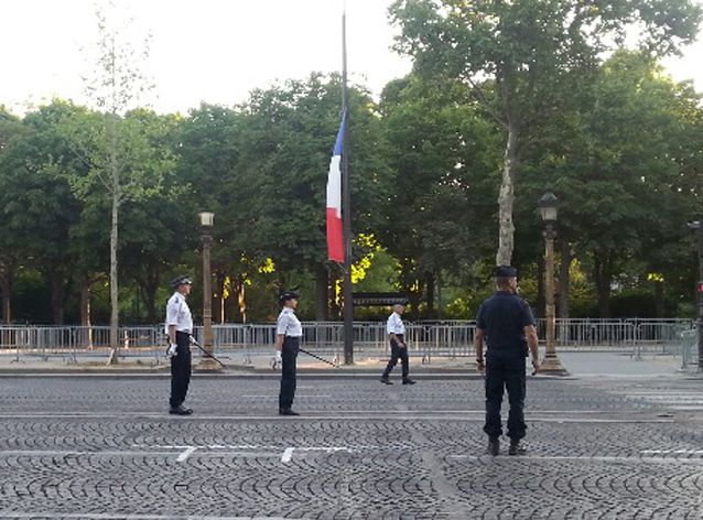 Défilé de policiers pour le 14 juillet