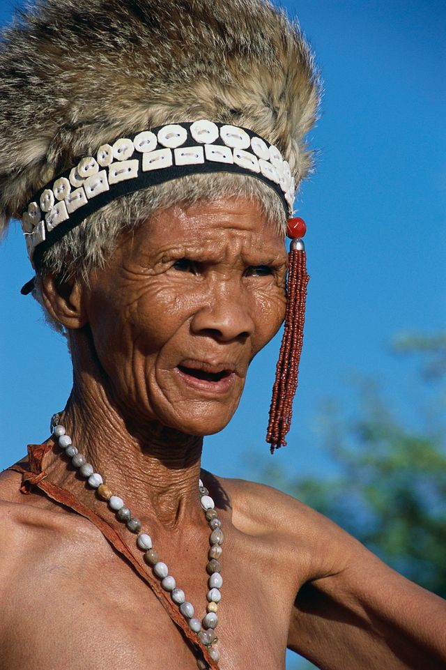 Vieille femme en Afrique du Sud (Kalahari Gemsbok National Park)