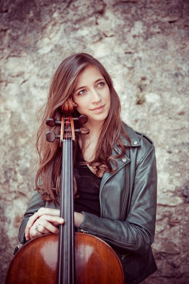 Camille Thomas