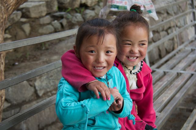 2 enfants au Népal