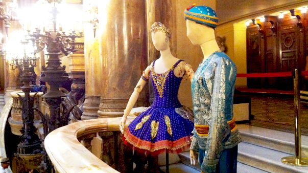 Présentation costumes opéra paris garnier