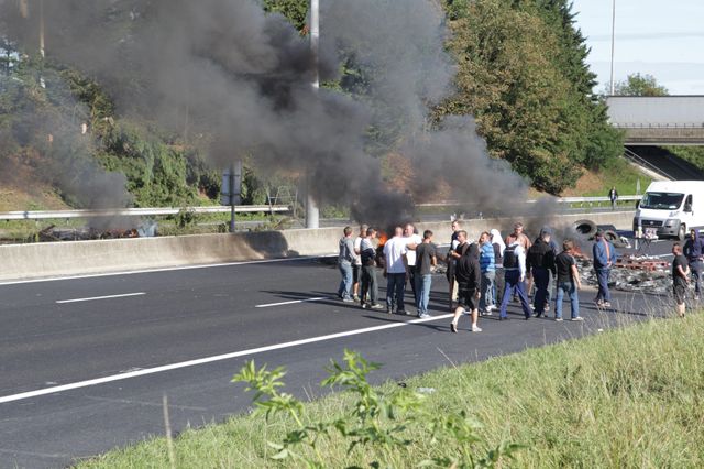 Blocage de l'A1 suite au drame de Roye