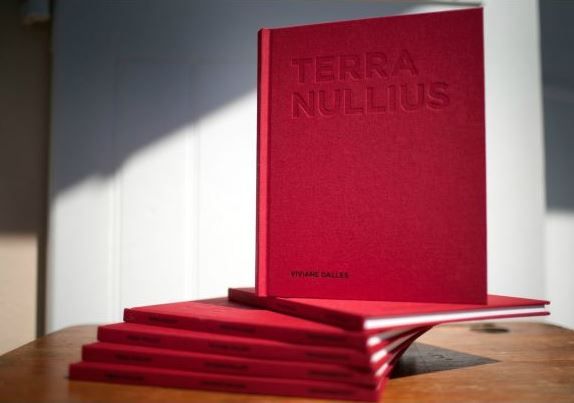 Viviane Dalles terra nullius livre