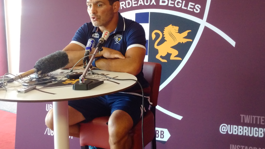 Raphaël Ibanez, le manager de l'Union-Bordeaux-Bègles en conférence de presse d'avant reprise du Top 14