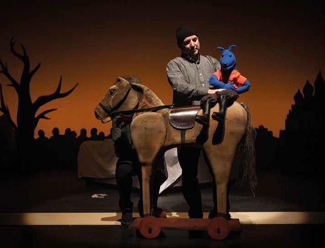 Guerre et Paix par le Théâtre du Sous Marin Jaune