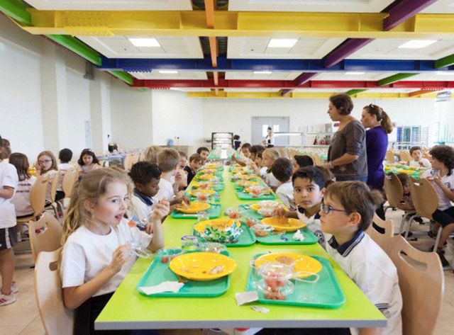 Il pourra y avoir du porc à la cantine de Chalon