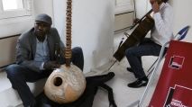 Ballake Sissoko et Vincent Segal s'accordent à l'Hôtel d'Albret