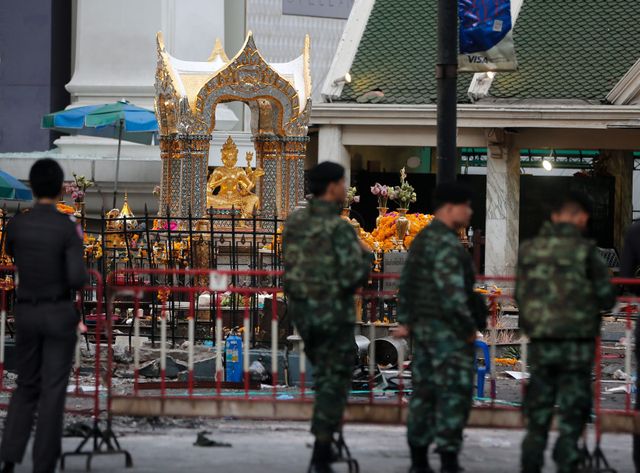 Bangkok touché en plein coeur : 21 morts et un suspect