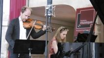 Pablo Schatzman et Sanja Bizjak sur scène à Albret par S Noël