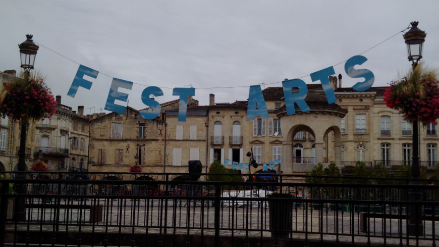 La place Abel Surchamps de Libourne, scène principale du Fest'arts